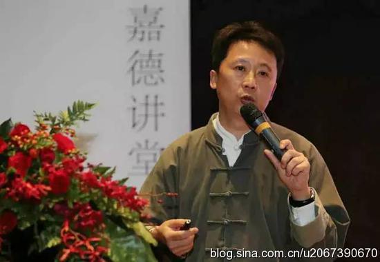 第869篇 <wbr>存世的明清黄花梨紫檀家具究竟有多少