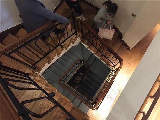 图片说明:酒店长租公寓地下二层、地上二层半,地下深度约12米 舒抒摄