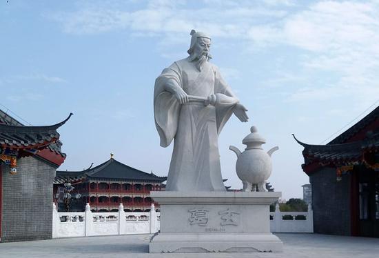 被网民疑似山寨复制的“葛玄炼丹”造像
