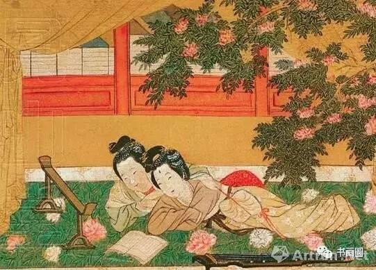 春天这样的好季节最是舒适,闲暇时翻翻书,弹弹琴,多么悠闲自在。一张小小的琴架,简单实用,最适合在榻席上架着抚琴了。