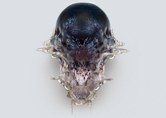 内里·奥克斯曼(Neri Oxman)用三维打印制作的死神面具。图:卫报/Yoram Reshef