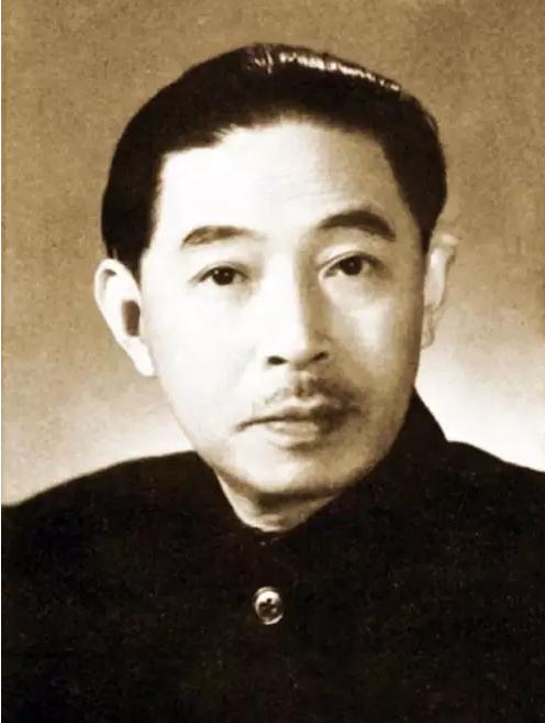 茅盾(1896.7-1981.3)