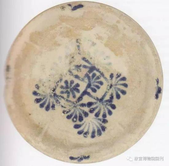 图四:1 青花瓷盘
