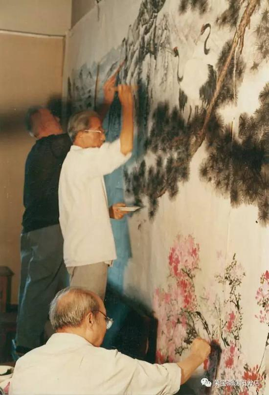季观之先生(左一),钟质夫先生(左二),郭西河先生(左三)