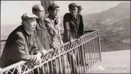 季观之先生(左一),郭西河先生(左二)
