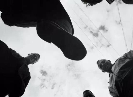 主观纪实巨匠-东松照明:巧克力和口香糖,1960年