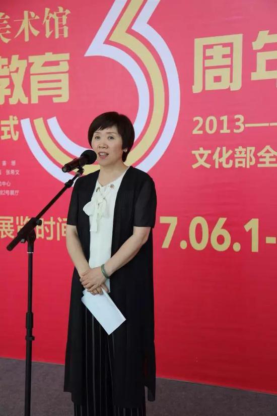 河南省文化厅副厅长 李霞致辞