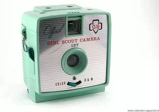 ■ 搭载50mm f/0.95镜头的佳能7旁轴,产于1961年