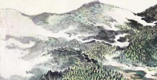 “去年从井冈山回来,反映满山林木,用上去说不定是什么,既可是表现云气,又可是表现流泉,又可是表现轮廓光,但在画面上有了这些条条,就变化多姿,增加装饰美。”——摘自《陆俨少全集·六》P99