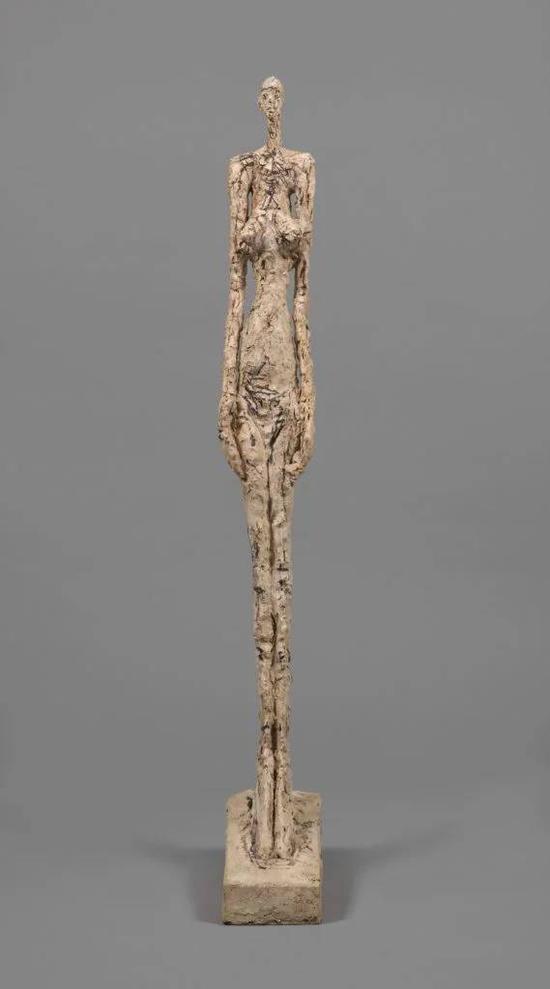 阿尔贝托-贾科梅蒂,《Woman of Venice V 》,1956。图片:Collection Fondation Alberto et Annette Giacometti, Paris, © Alberto Giacometti Estate, ACS/DACS, 2017