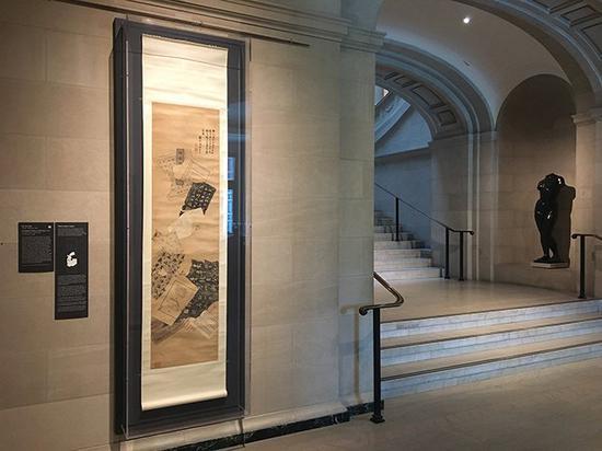 “抱残守缺:中国八破画“,美术馆Fenway入口处展览现场,波士顿美术馆。图片:波士顿美术馆