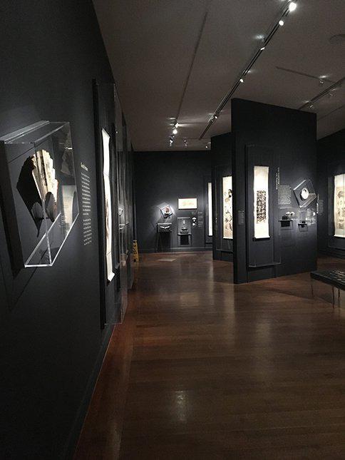 “抱残守缺:中国八破画“在波士顿美术馆展览现场。图片:波士顿美术馆