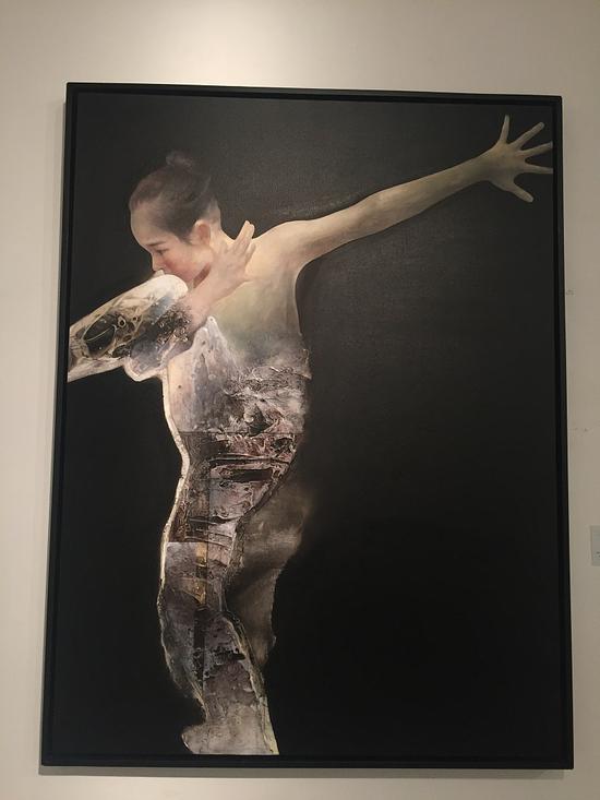 作品名称:挣脱 作 者:朱楠楠 指导教师:张新权