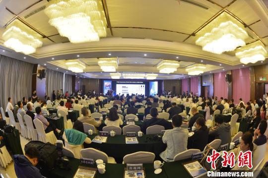 研讨会现场。 乔啟明 摄