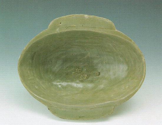 东汉熹平四年(175年)青釉耳杯