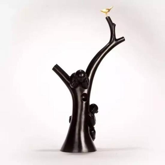 《找》49X30X96cm 铸铜 2012