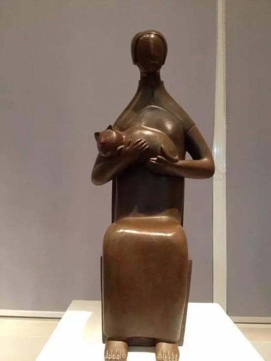 《猫 NO.3》19X25X70cm 铸铜 2008
