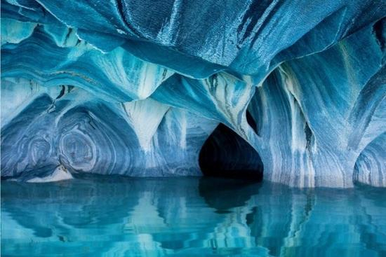 《MARBLE CAVES》,智利卡雷拉湖溶洞