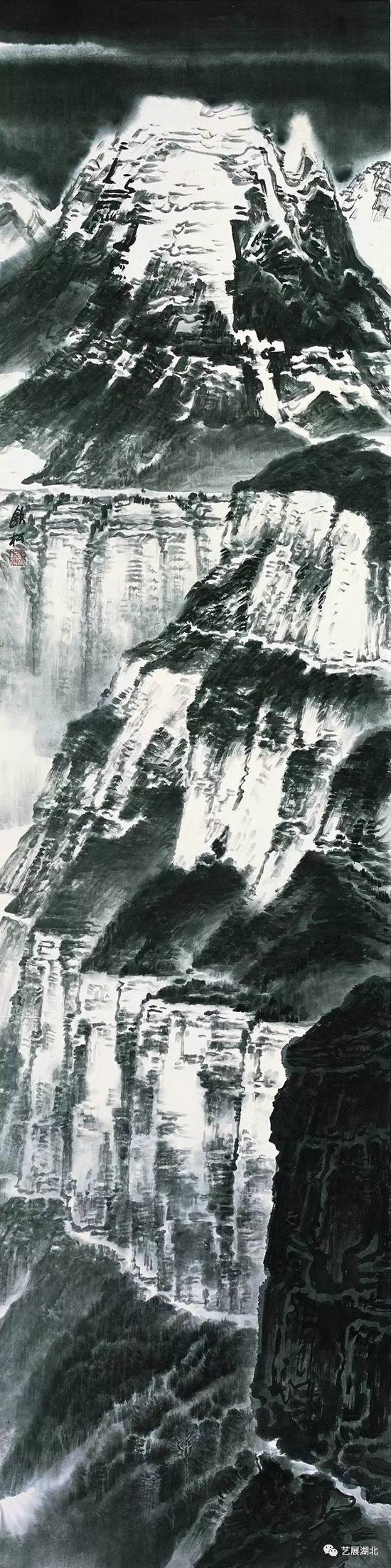 峭崖叠岫,248×62cm,许钦松,2015年