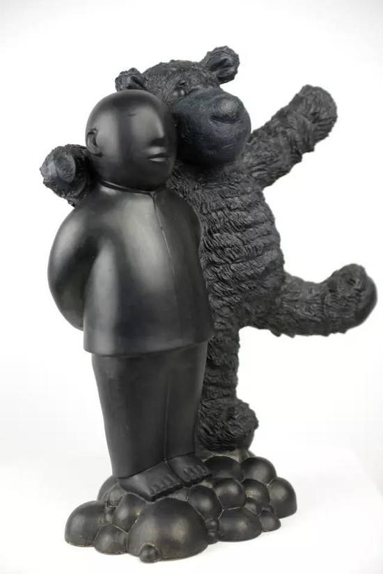 《哥俩好》34X18X43cm/100h 铸铜 2014