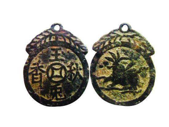 玉兔秋香挂花