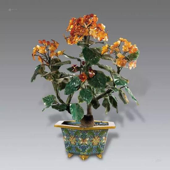 铜胎掐丝珐琅翡翠玛瑙盆景,清,高43.5cm。