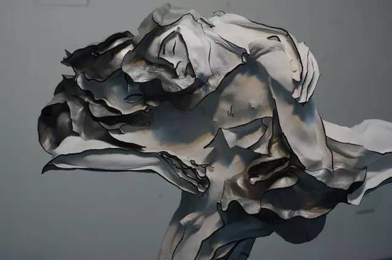 或说无我或说空之四 (局部) 121cmx115cmx45cm 牛皮 2013