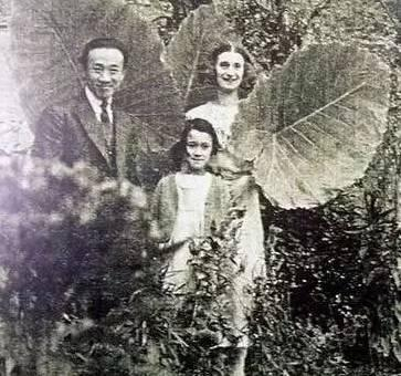 ▲林风眠和妻子阿丽丝,女儿蒂娜。