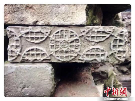 图为古遗址发掘现场。 钟欣 摄