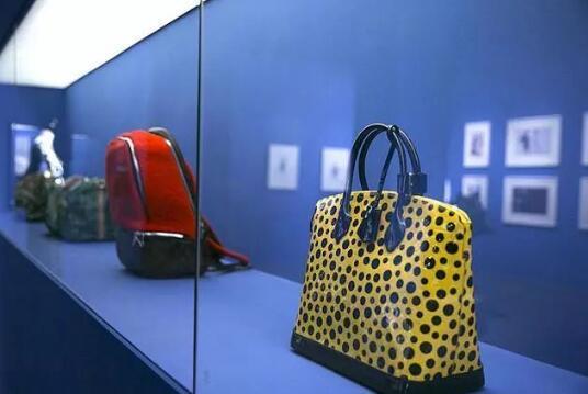 破界 / BAZAAR150周年时尚艺术大展 跨界时代篇章