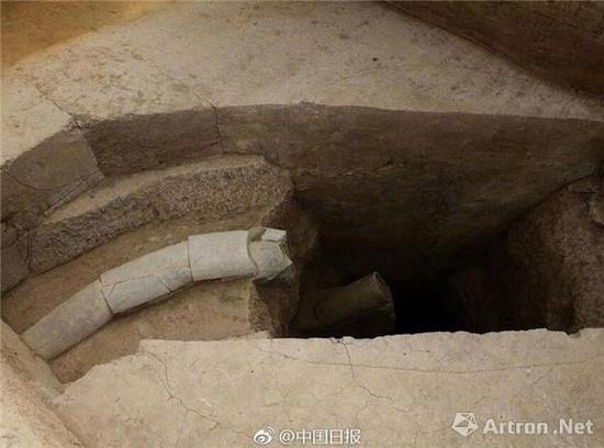 遗址中的排水管道