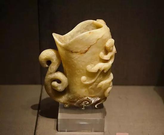 来通杯(角形酒器)明,16-17世纪