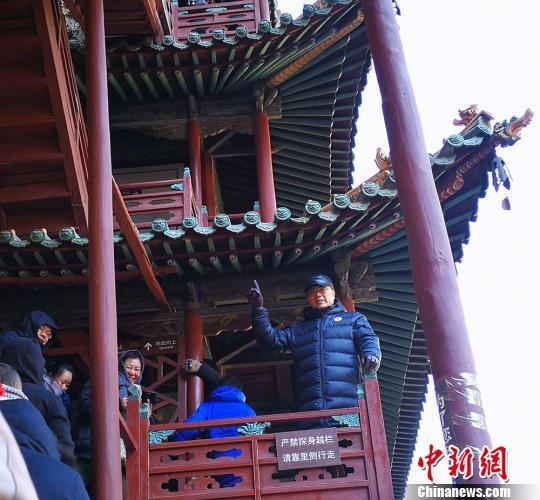 路锁柱将今年的春节之旅选在山西,这个保留中国古建筑最多的省份。 杨杰英 摄