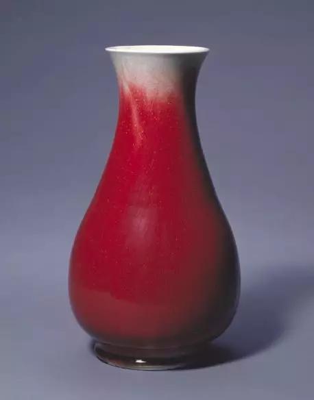 郎窑红釉琵琶尊 清康熙 故宫博物院