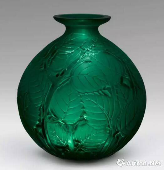 法国拉利克翠绿色叶纹瓶(20世纪初)