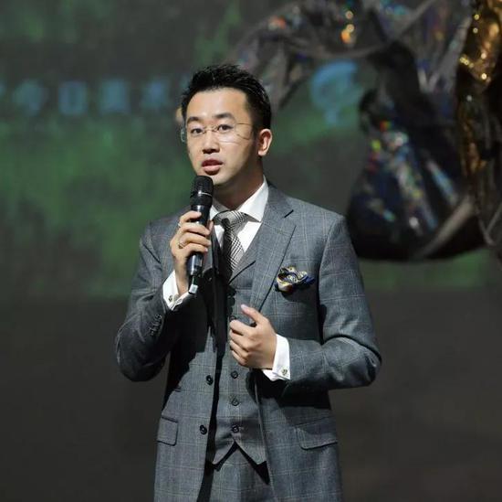 ▲ 今日美术馆馆长、《叶锦添:全观》策展人高鹏致辞