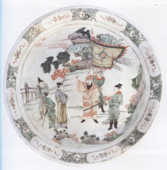 五彩人物纹大盘,清康熙(1662-1722) 江西省博物馆藏