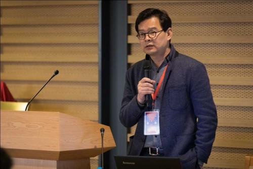 北京国际设计周组委会副主任,曾辉先生做题目为“非遗之美 生活即道”的主旨发言
