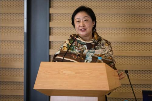 空中客车(中国)公司副总裁米晓春女士做题为“胸怀中国,放眼世界——中欧文化融合下的企业传播”的案例分享