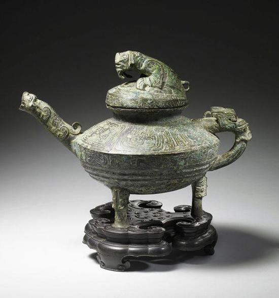 青铜“虎鎣” 图源:中国国家博物馆