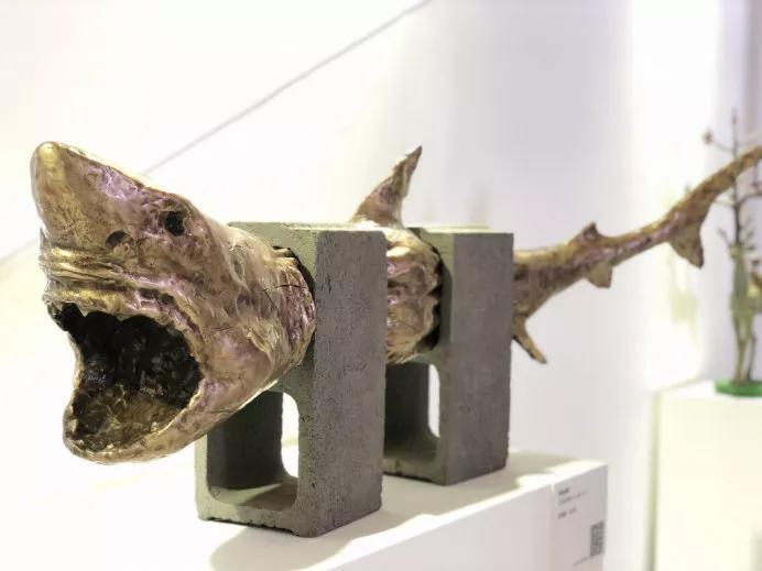 张建龙《动物凶猛 01》152 x 40 x 60cm 青铜 铜着色