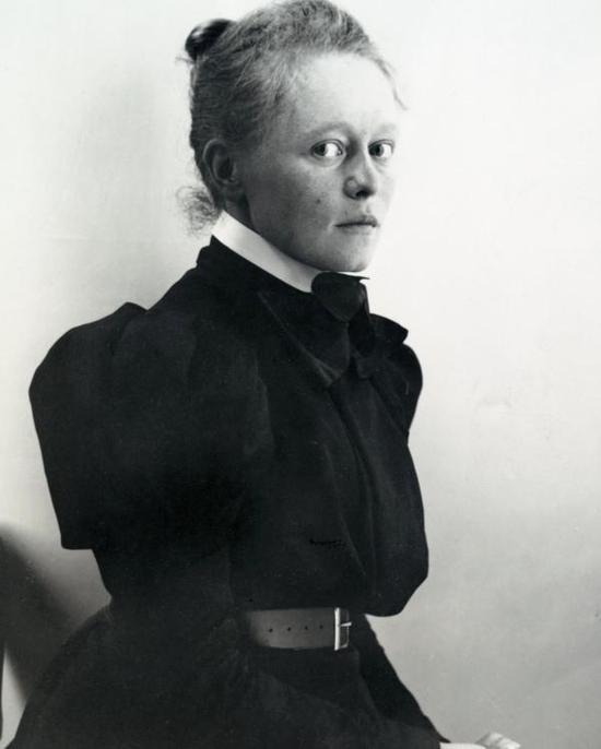 19世纪90年代初的海莱内·谢尔夫贝克(Helene Schjerfbeck)