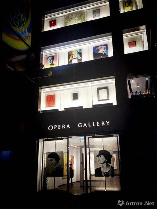 位于兰桂坊附近的Opera Gallery