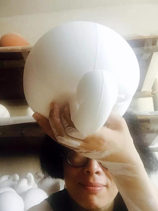 艺术家工作现场