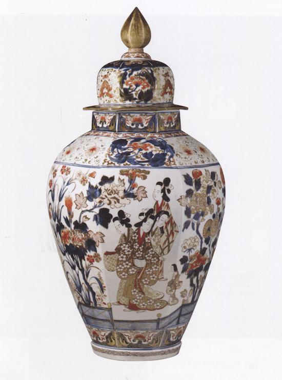 五彩妇人纹六棱大罐,1700-1740 大阪市立东洋陶瓷美术馆藏