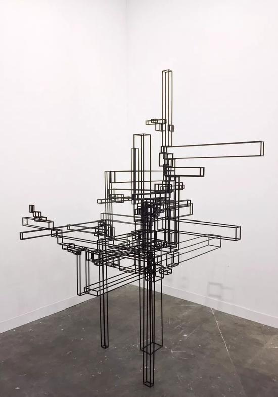 安东尼 · 葛姆雷,《下降 FALL》,2009年