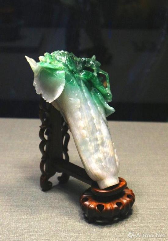 台北故宫博物院的镇馆之宝:翡翠玉白菜