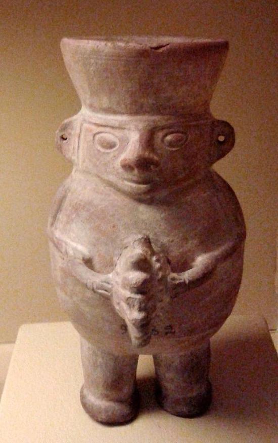 人型陶瓷雕像(秘鲁瓦里文化),公元500-1200