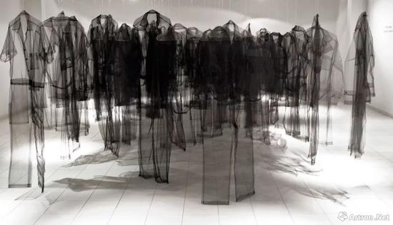 Claudia Casarino, Uniform, 2008。 《WAVELENGTH:出厂设置》展览现场