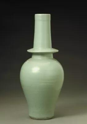 龙泉窑青釉净瓶 元 故宫博物院